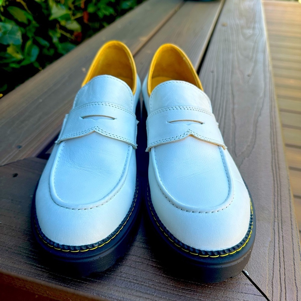 Bueno white leather Della loafer